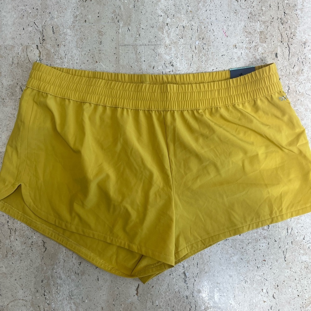 DSG Womens Size XL Mid Rise Running Shorts Lined Grounded Yellow 3in Inseam New